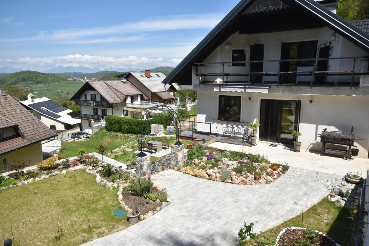 Apartmaji Lejardin Skofljica Exterior photo